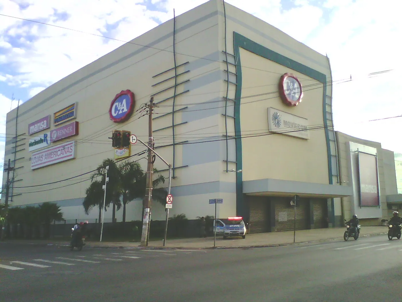 Fachada do Buriti Shopping